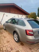 Skoda Octavia 2.0 TDI DSG CLEVER Combi CLEVER - Skoda Octavia Clever mit Diesel-Antrieb