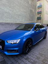 Audi A4 2.0 TFSI S tronic quattro sport sport - Audi A4 mit Benzin-Antrieb: Limousine, 2.0