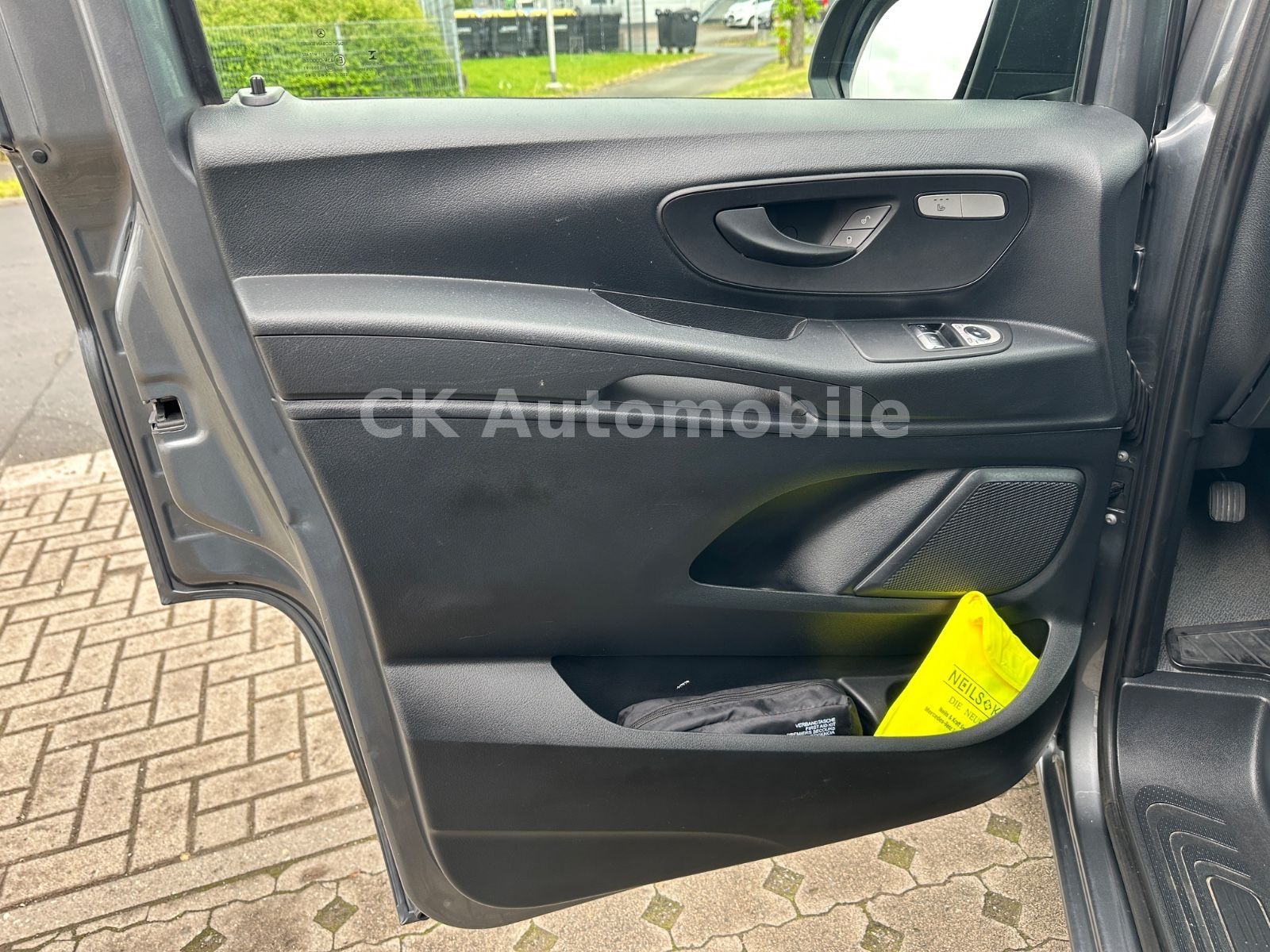 Fahrzeugabbildung Mercedes-Benz Vito Kasten 116 PRO Autom./Navi/Klima/Kamera/AHK