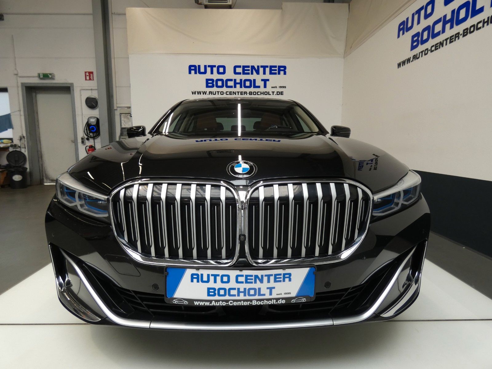 BMW 740 d xDrive*HUD*GSD*Laserlicht*DAB*Stand*LM21