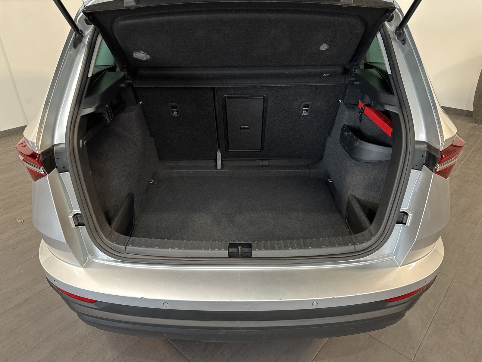 Fahrzeugabbildung SKODA Karoq 2.0 TDI DSG Tour 4x4 NAV+LED+AHK+ACC+KAM