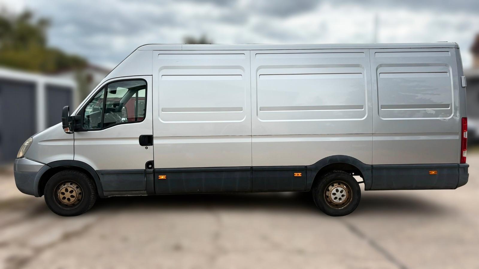 Iveco Daily 3.0 35 S 17 Express Maxi