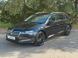 Skoda 2.0TDi DSG Style+ NAVI DCC KAMERA eHK LM19"AHK - Skoda Superb Jahreswagen mit Diesel-Antrieb
