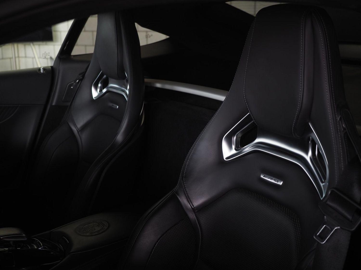Mercedes-Benz AMG GT C Coupe CARBON // BURMESTER // GLASS ROOF