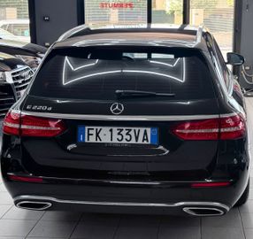 Mercedes E 220 - 5