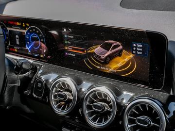 صورة 8 لـ 2025 Mercedes-BENZ EQA