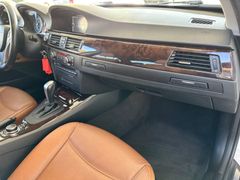 BMW 335i Limousine Automatik | HiFi | Navi | Sitzh |