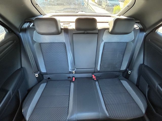T-Roc R-Line 2.0TSI 4M DSG Navi*Assistenz+*19*1H