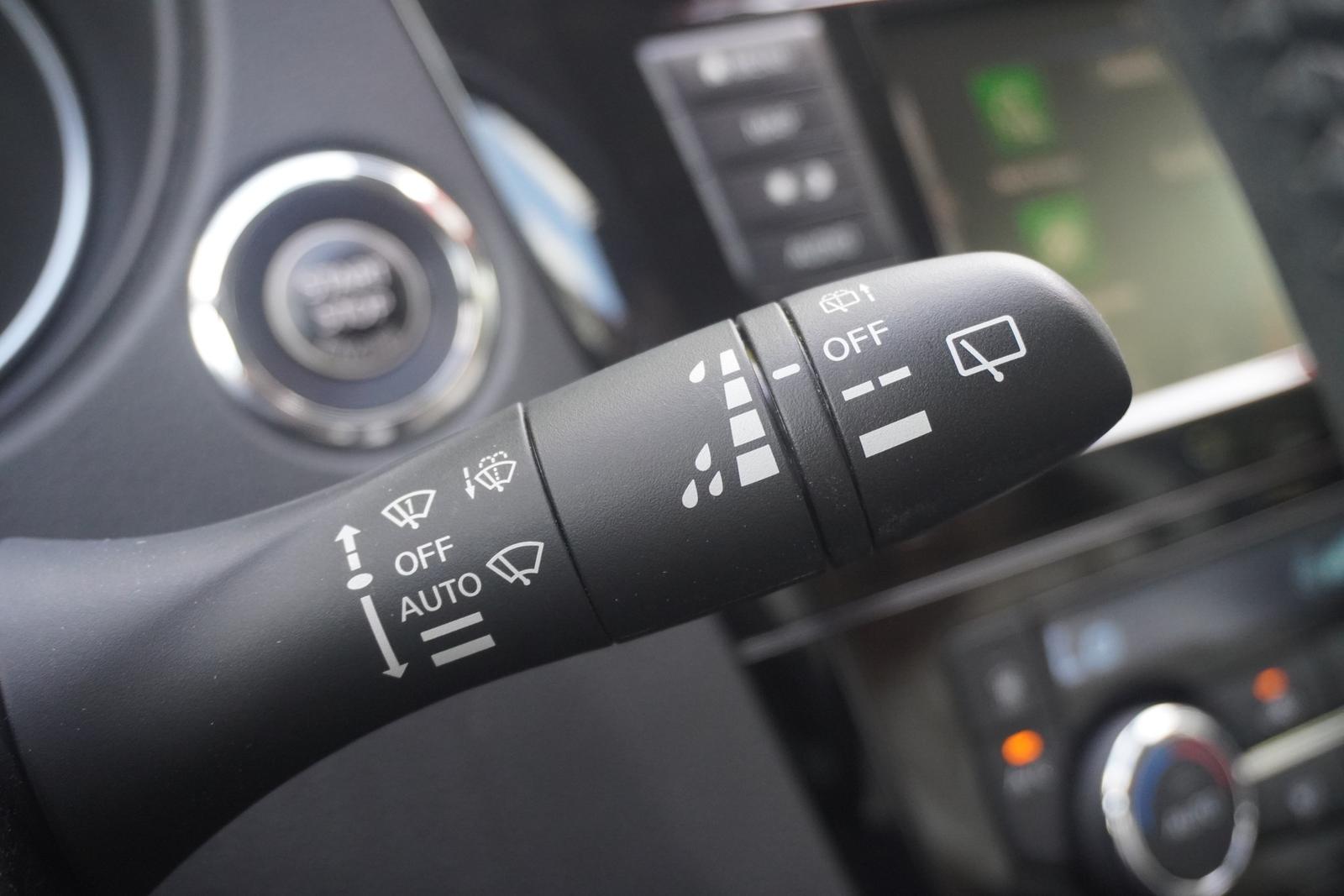 Nissan Qashqai 1.3 Acenta Navi Tempomat 360° Kamera PDC