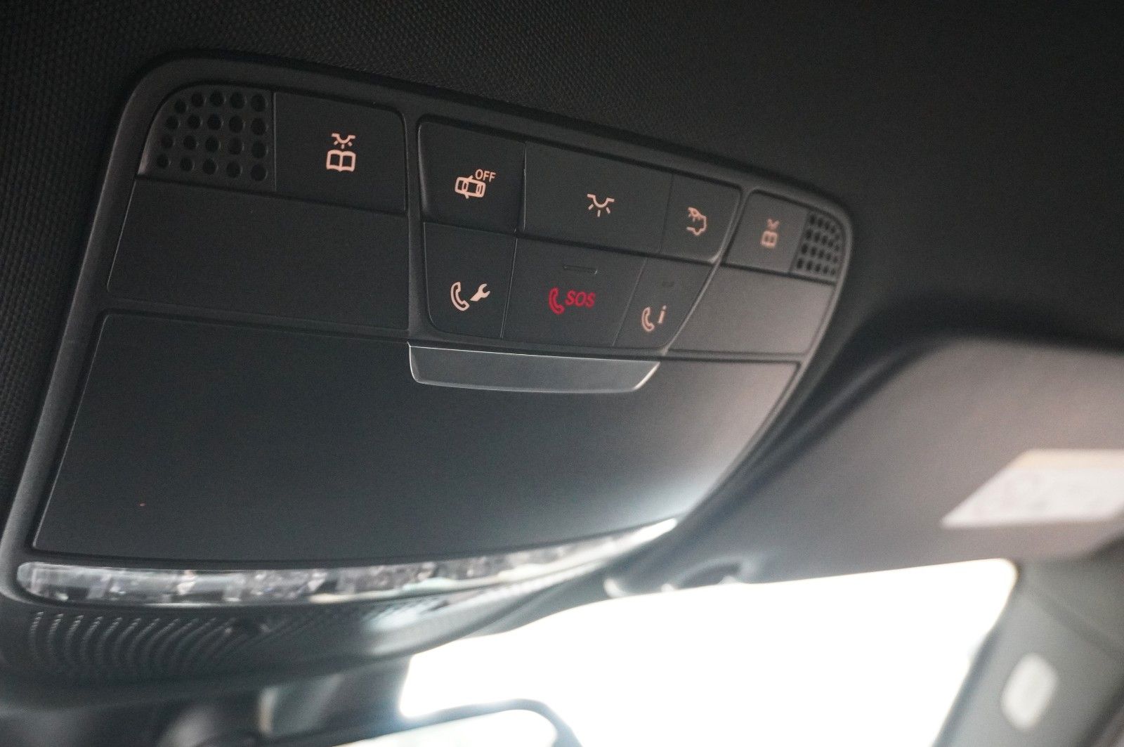 Fahrzeugabbildung Mercedes-Benz GLC 220D EXCLUSIVE 4MATIC NAVI/LED/KAMERA/SH/AHK