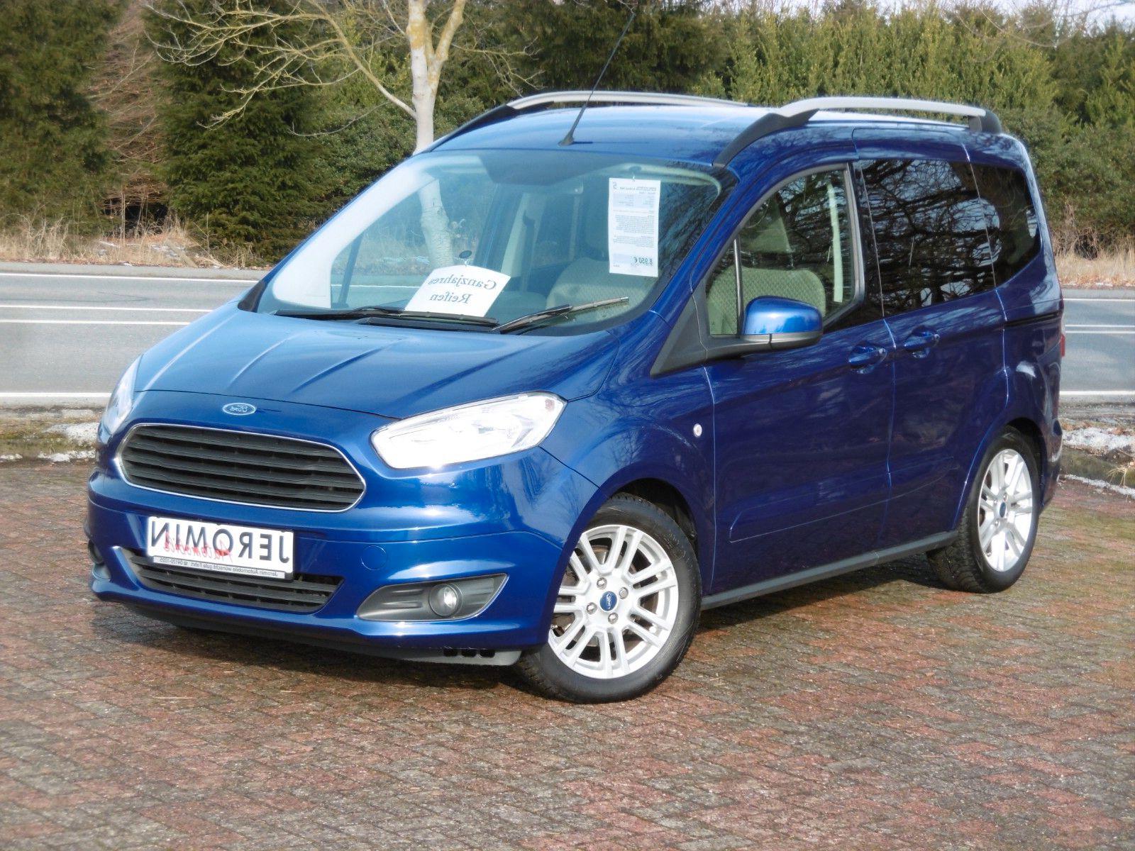 Ford Tourneo Courier EcoBoost 74kW Titanium, 1. Hand