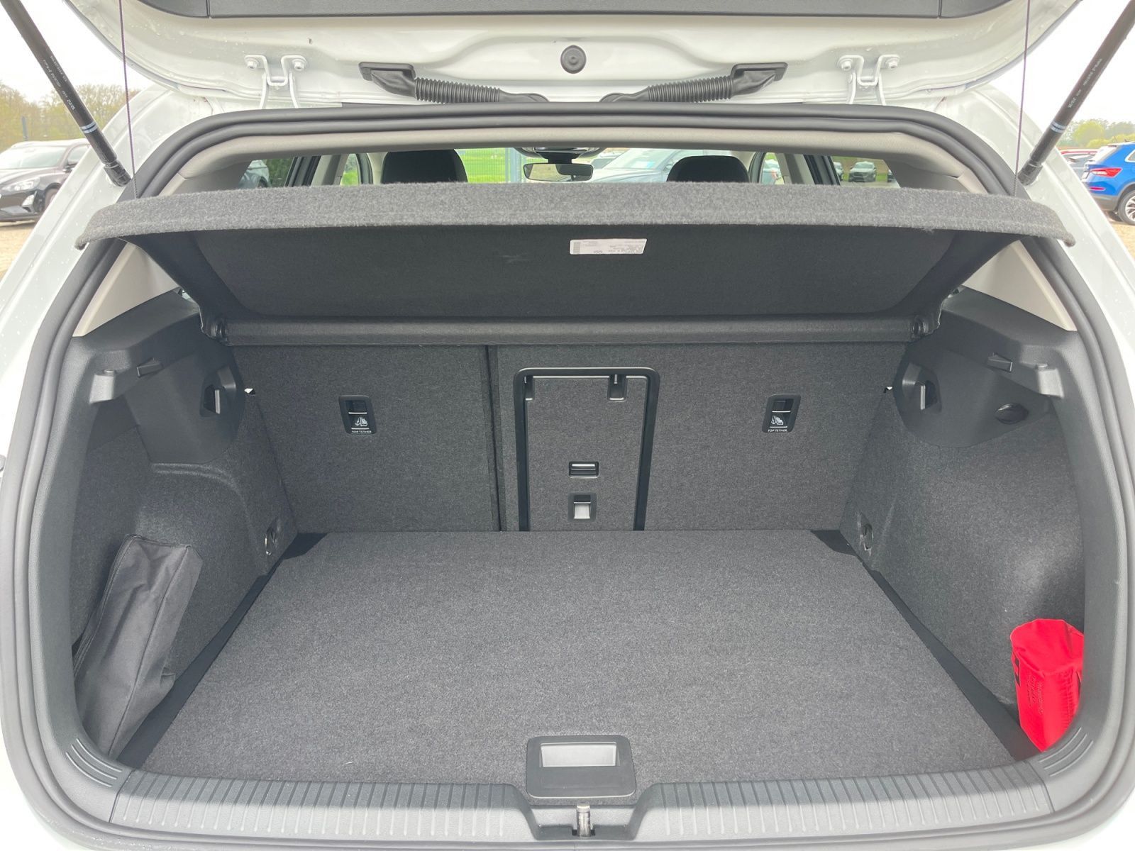 Volkswagen Golf - Bild 12