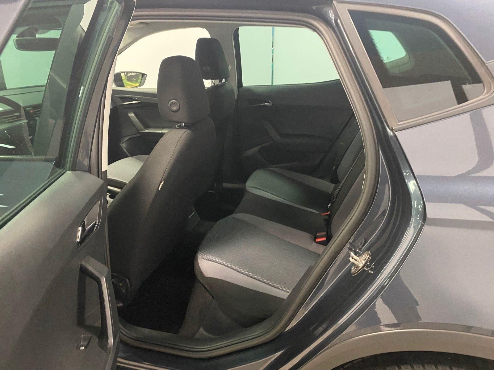 Fahrzeugabbildung SEAT Arona 1.0 TSI Style+EINPARKHILFE+TEMPOMAT+17"ALU