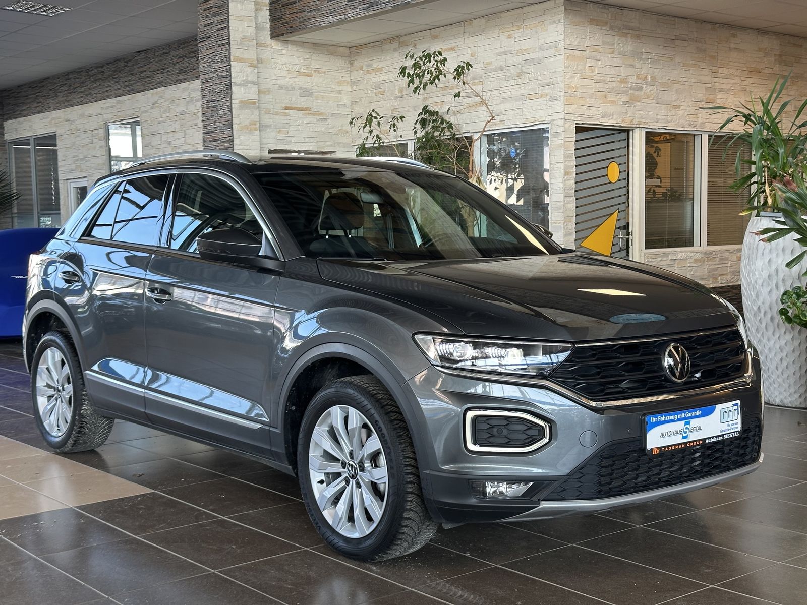 Volkswagen T-Roc Sport*ACC*SHZ*R.Cam*Navi*CarPlay*Voll-LED* imagem 2