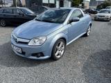 Opel Tigra Twin Top Cosmo/XENON/LEDER/SITZHEIZUNG - Opel Tigra aus 2005: Cabrio