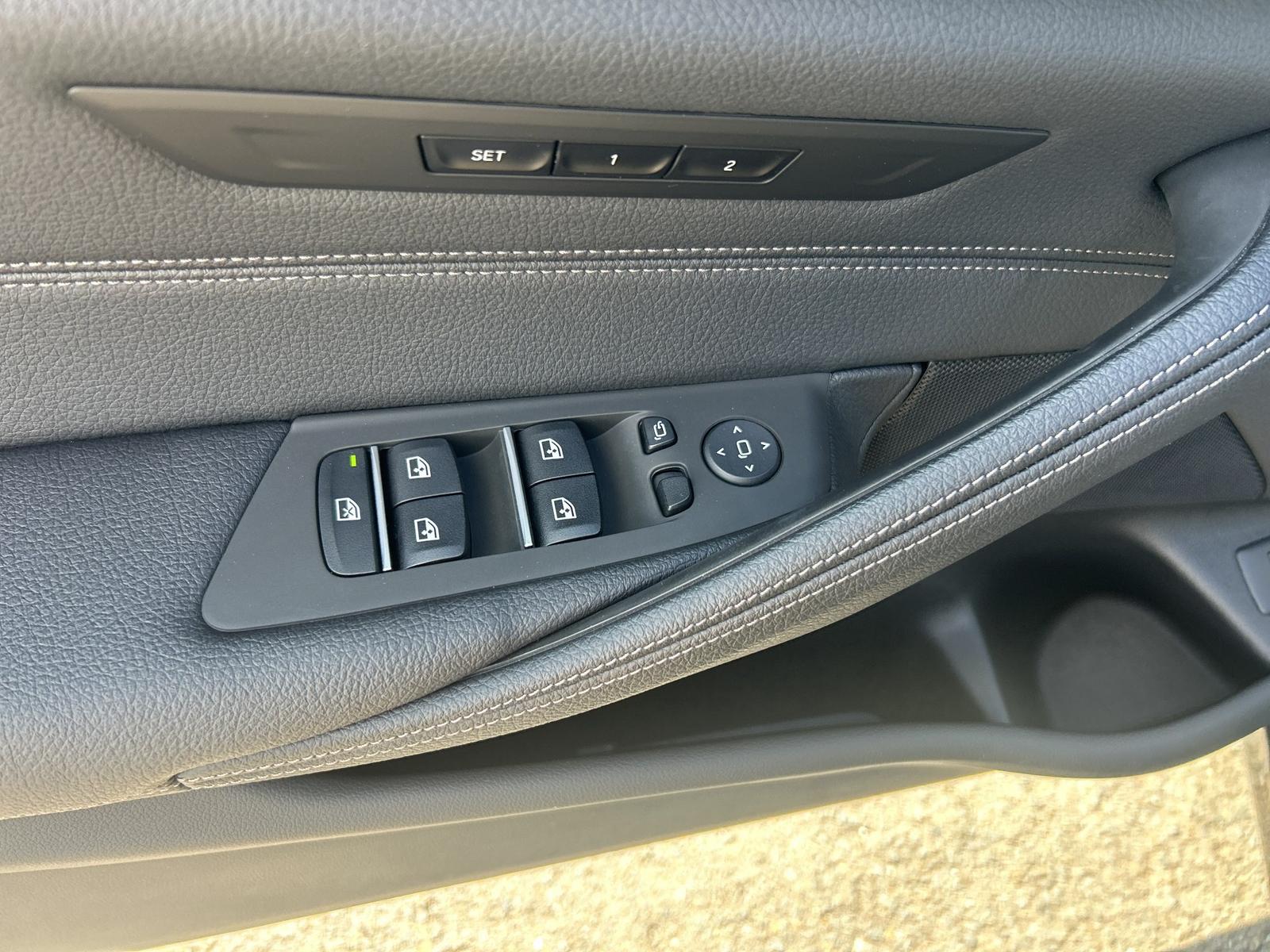 BMW 530e Tour LASER PANO Head-Up Komfortsitz Laserli