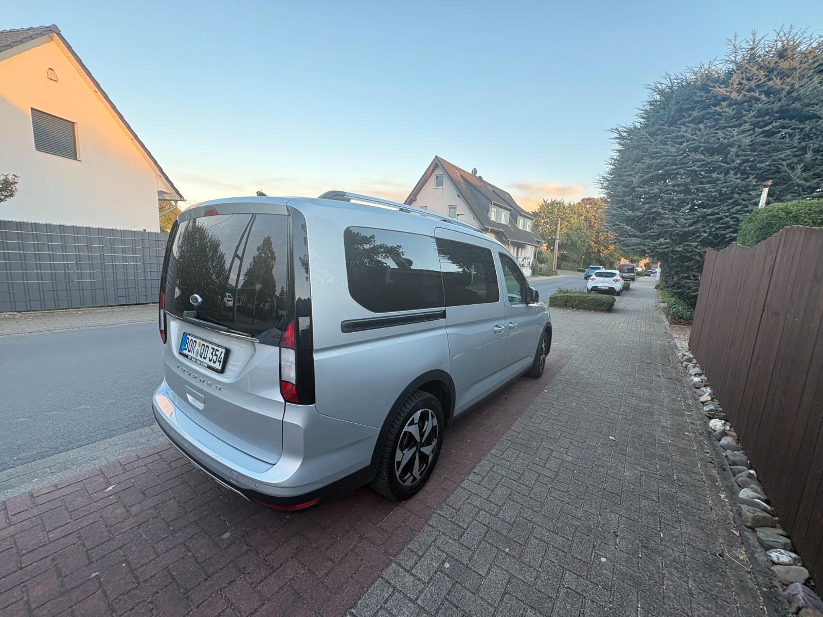 Ford Grand Tourneo 2.0 EcoBlue 90kW Active  7 Sitzer