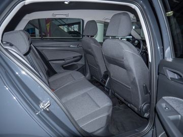 Volkswagen Golf - 5