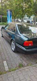 BMW 528i Auto 528i - BMW 528 aus 1998: 528i