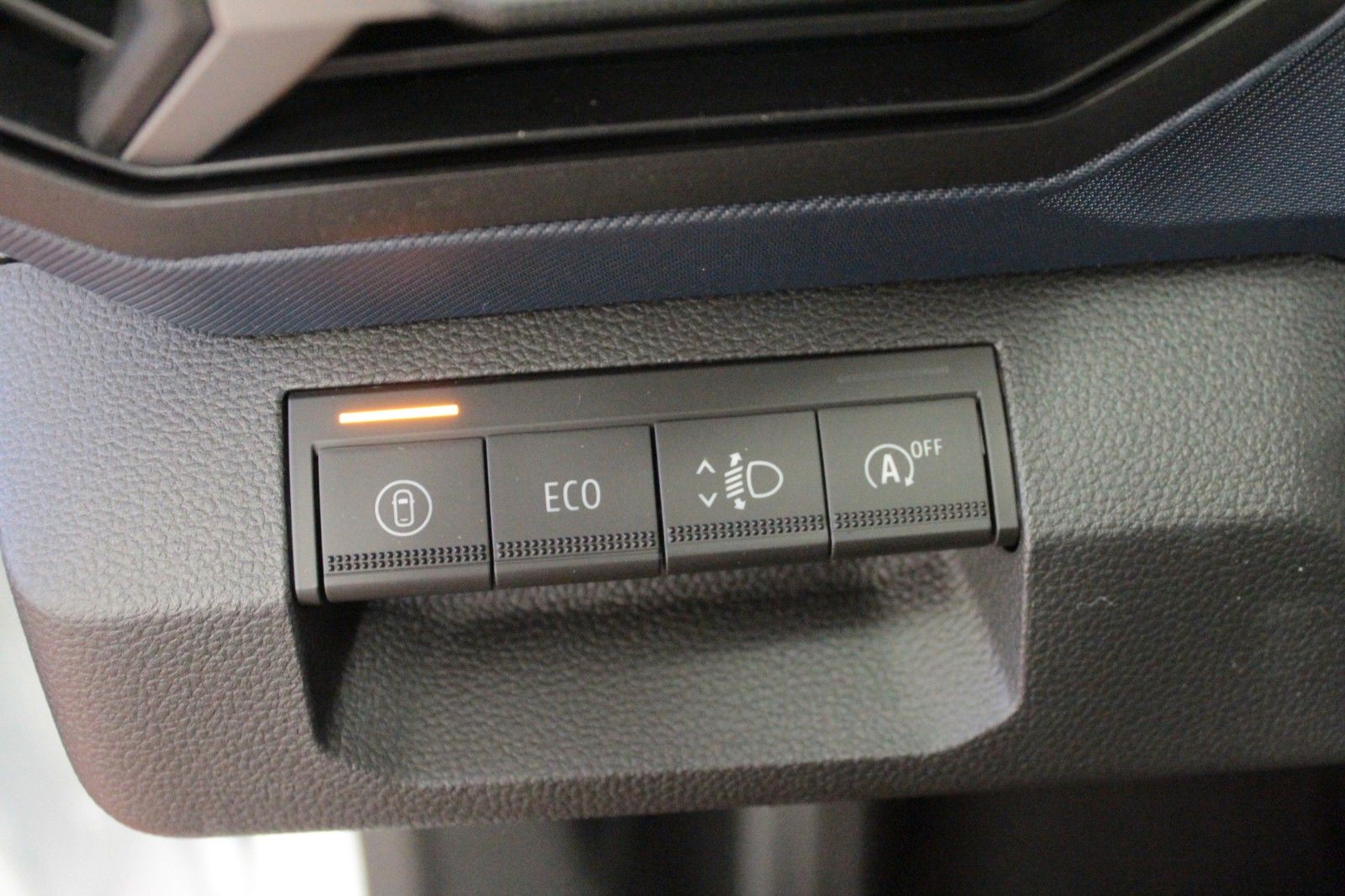 Fahrzeugabbildung Dacia Bigster hybrid 140 Expression   Winterpak.*City