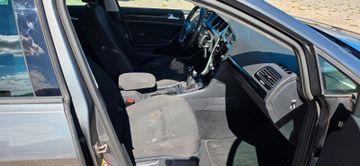 Volkswagen Golf - 5
