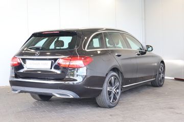 Mercedes-Benz C 300d 4M Avantgarde DISTR.+MULTIBEAM+KEY+AHK