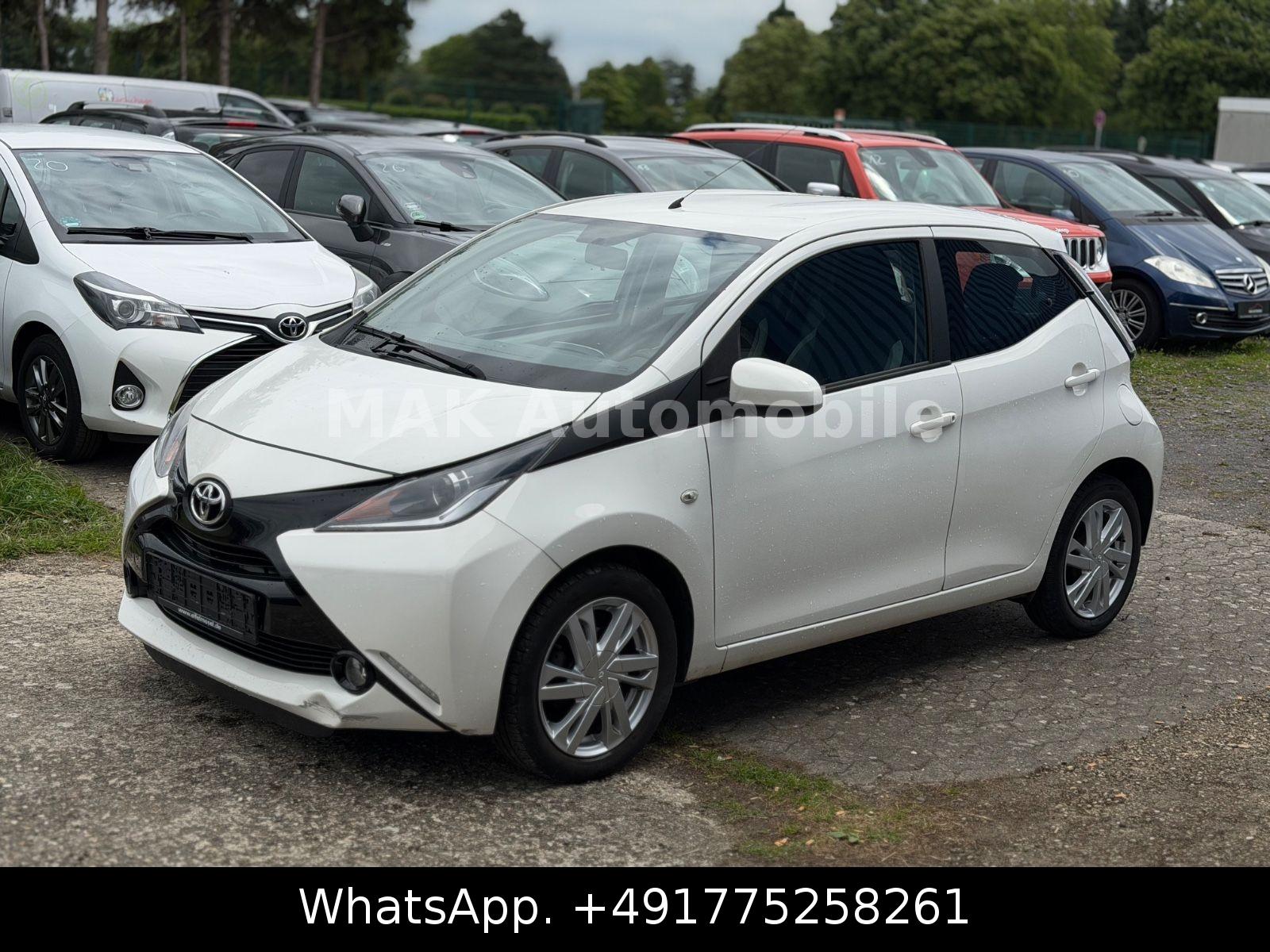 Toyota Aygo AYGO x-play touch Navi,Kamera,Euro6