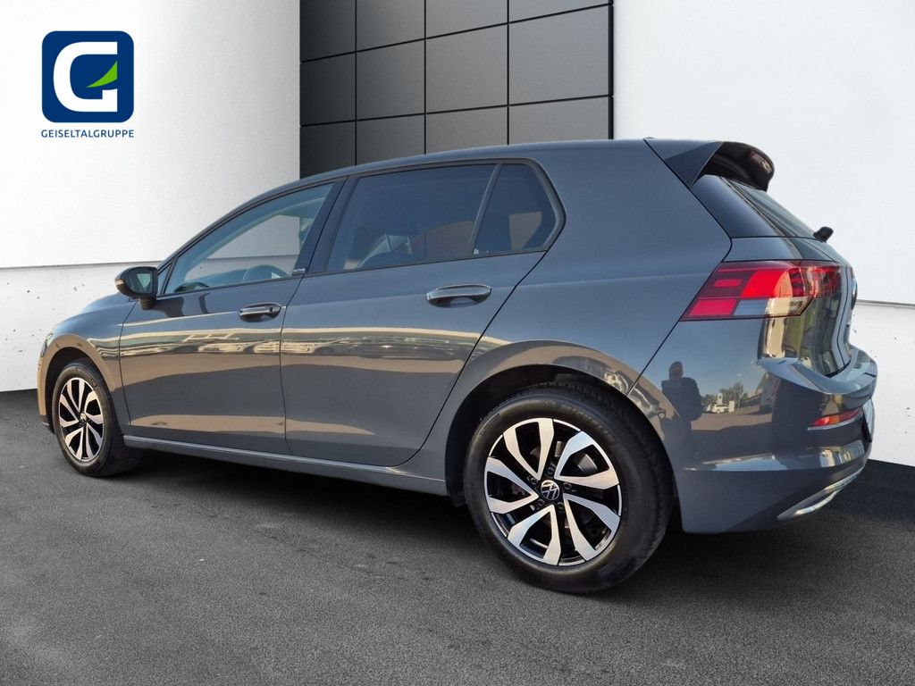 Golf VIII 1.5 TSI Active *LED*NAVI*STANDH*SHZ*PD