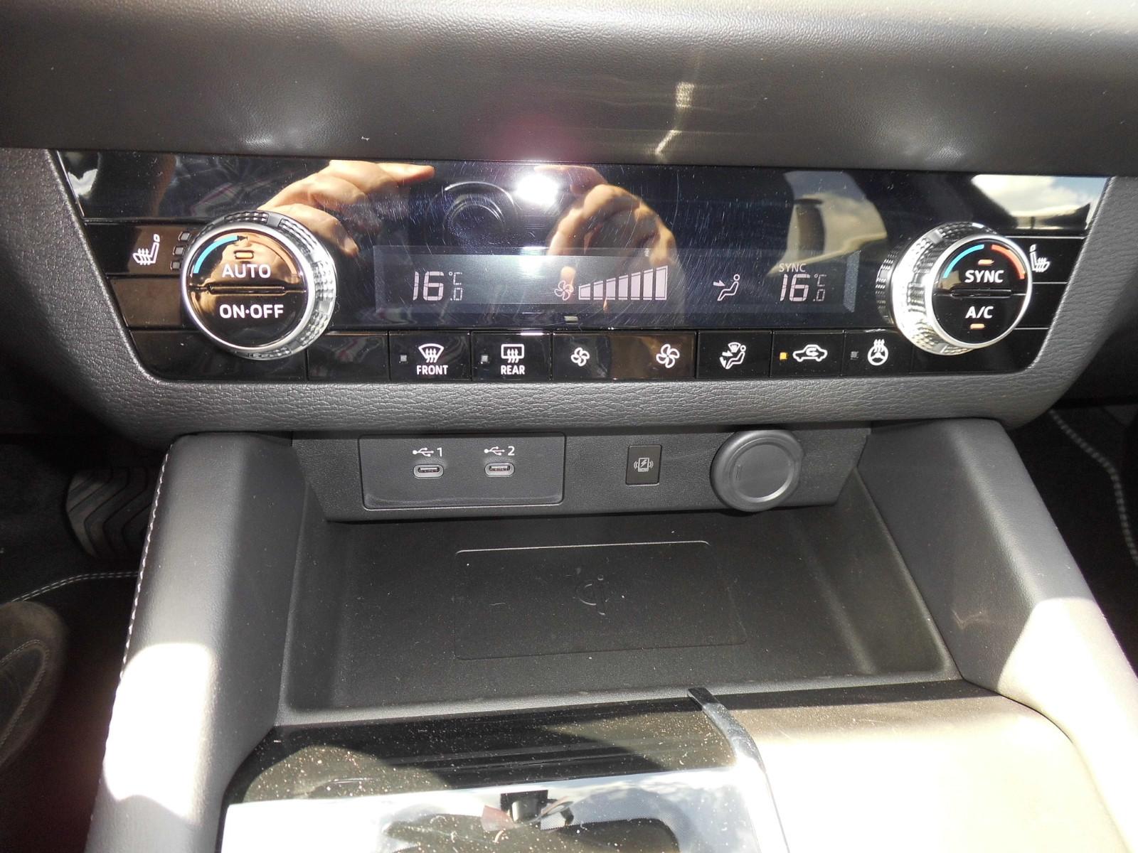 Mitsubishi Outlander 2.4 PHEV 4WD Intro Edition