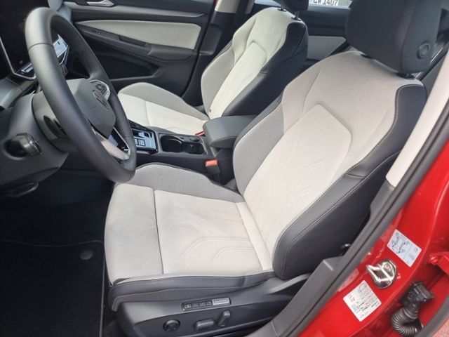 Fahrzeugabbildung Volkswagen Golf 2.0 TDI DSG STYLE AHK NAVI KAMERA SHZ KLIMA