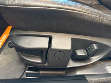 BMW 530 i Touring *Klima*Navi*Xenon*AHK*Freisprech*