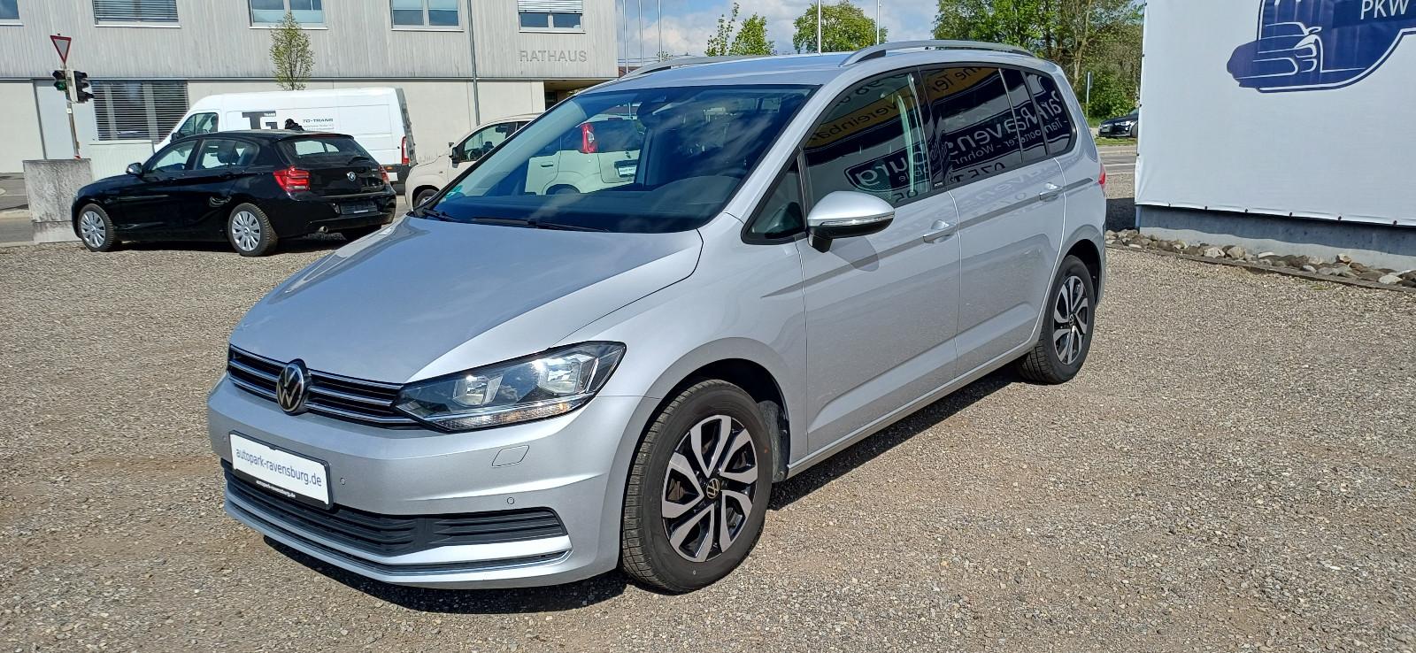 Volkswagen Touran Active DSG 7Sitzer digit. Kombiinst.