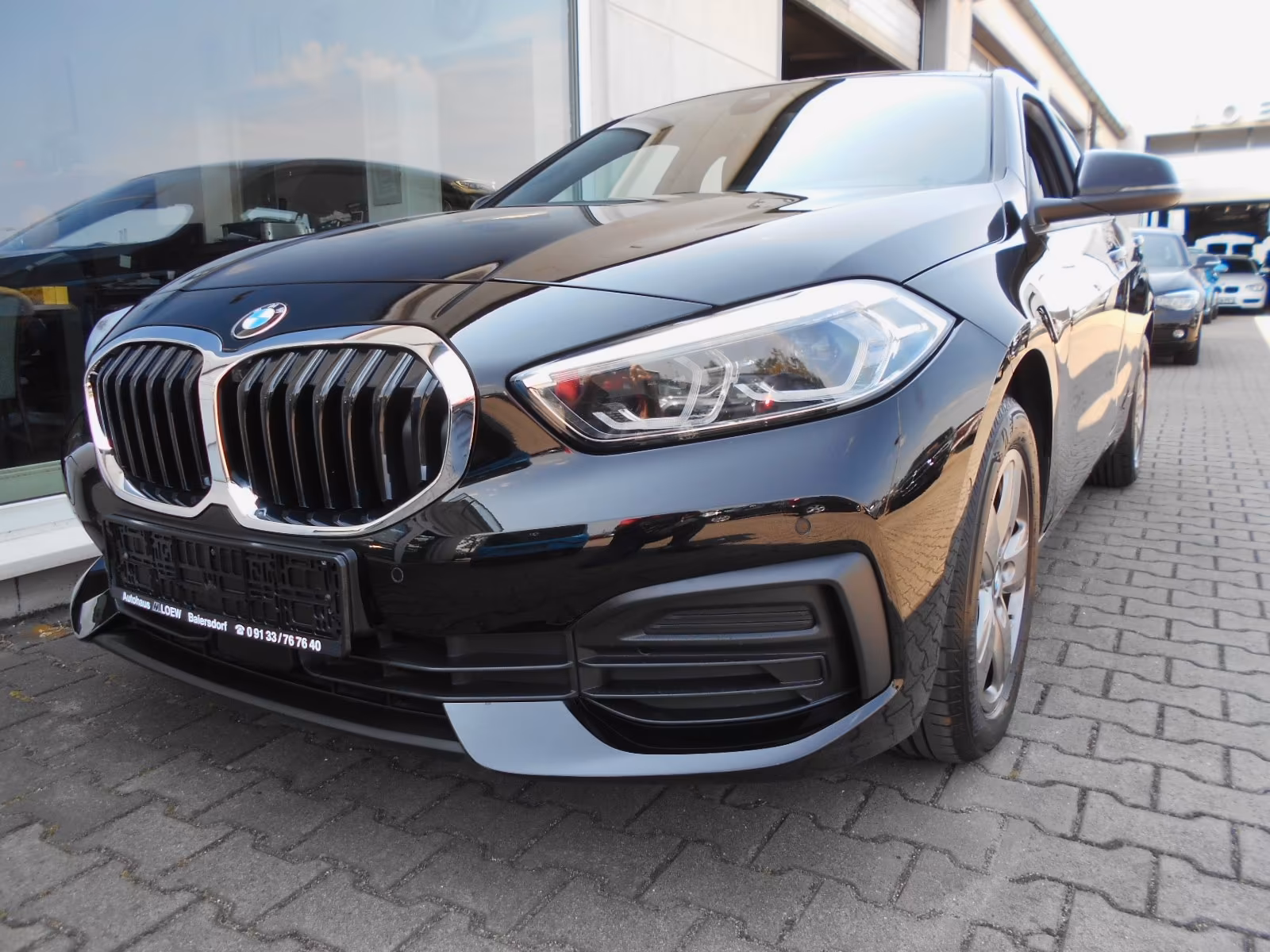BMW 118iA -SPORTSITZE-PANORAMADACH-DAB-PDC-CARPLAY-