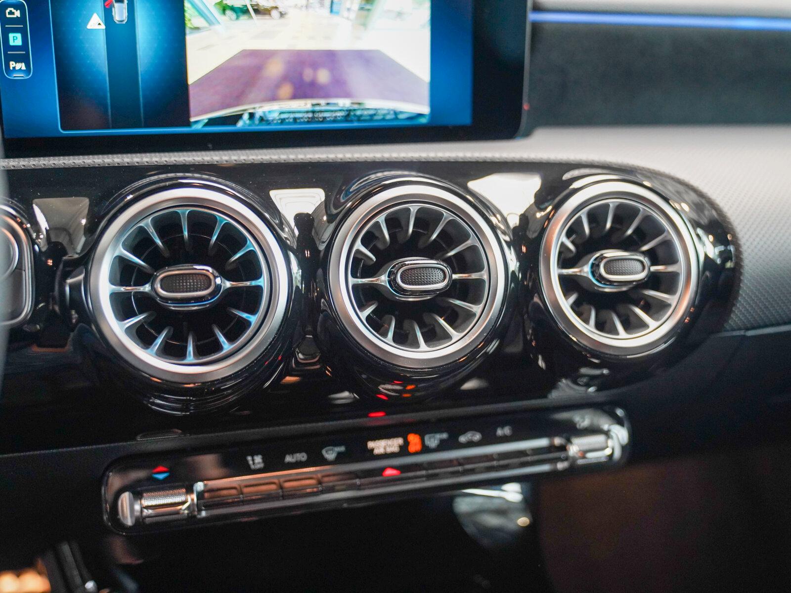 Mercedes-Benz A-Class AMG Line CarPlay Rückfahrkamera, миниатюра 22