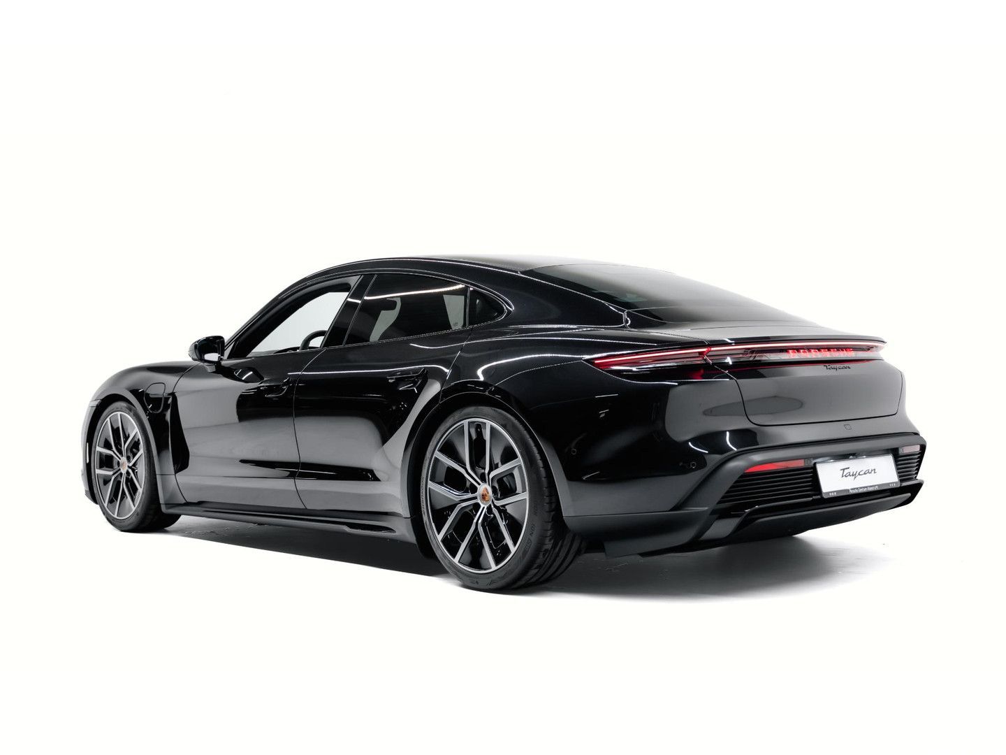 Porsche Taycan Black Edition imagem 3