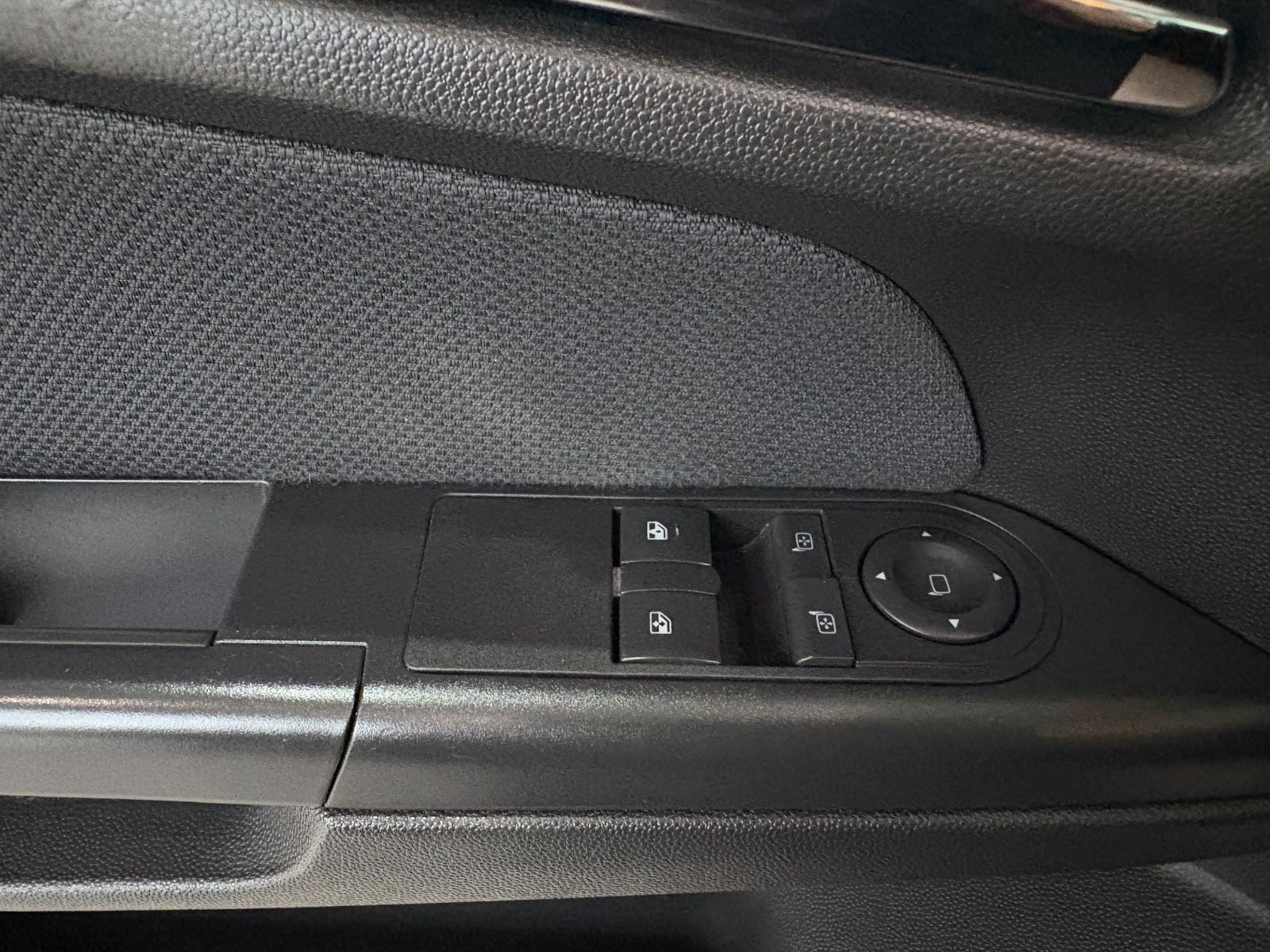 Fahrzeugabbildung Opel Astra H Lim. 1.4 * TÜV NEU *