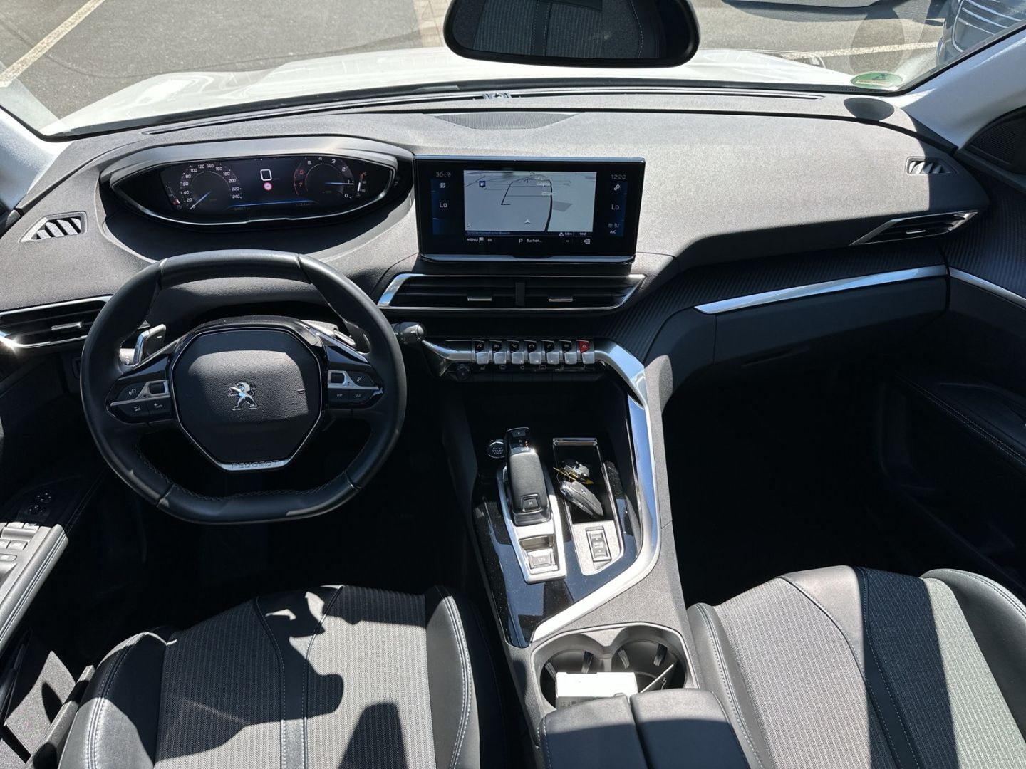 Fahrzeugabbildung Peugeot 3008 Allure 1.2 PureTech 130 Navi CarPlay Androi
