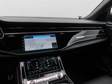 2021 AUDI RSQ8 — миниатюра 21