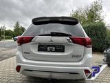 Mitsubishi Outlander 2.4 Plug-in-Hybrid Intro Edition 4WD A - Mitsubishi Gebrauchtwagen in Chemnitz