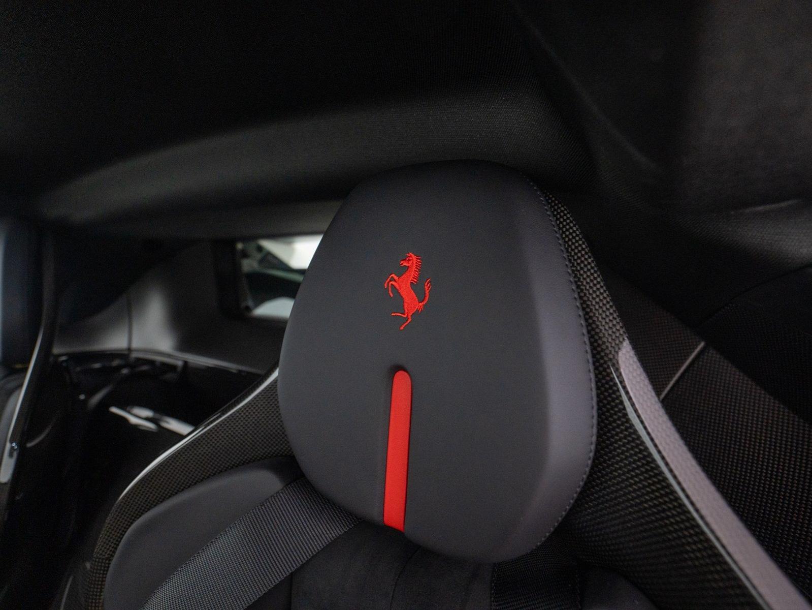 Ferrari SF90 Stradale ASSETTO FIORANO