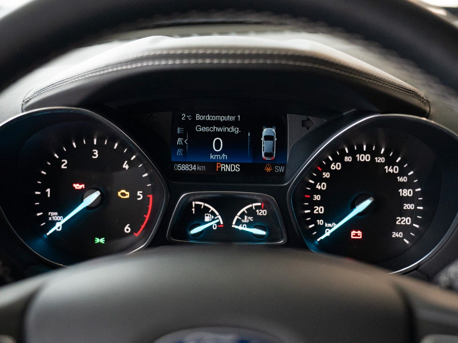 Fahrzeugabbildung Ford Kuga Vignale/4x4/AUTOMATIK/KAMERA/NAVIGATION/LED