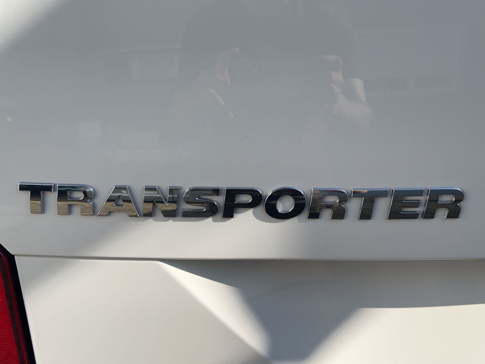 Fahrzeugabbildung Volkswagen T6 Kombi T6.1 TDI 9 Sitzer LR Klima, PDC, AHK Vo