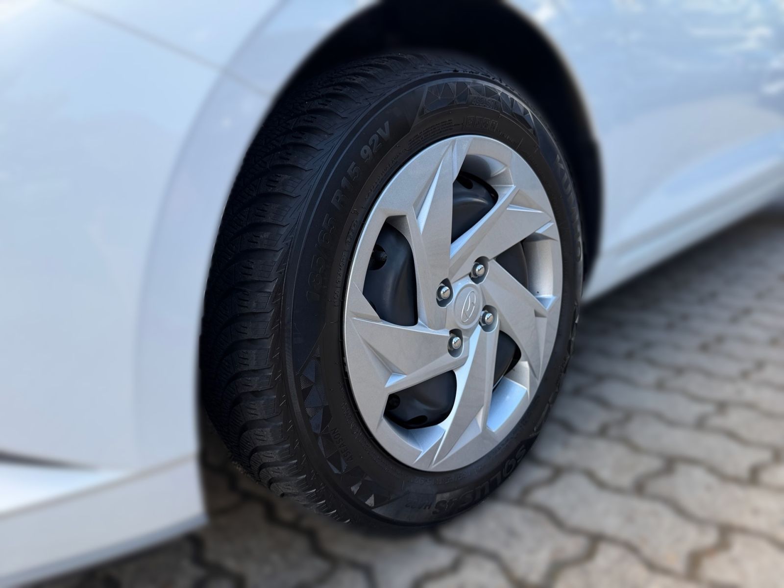 Fahrzeugabbildung Hyundai i20 1.0 T-GDI Select Navi Kamera Allwetter