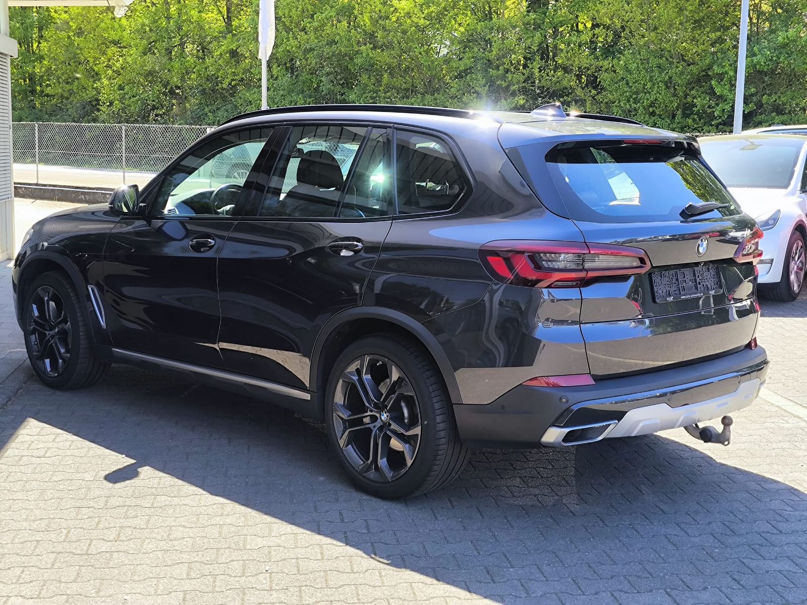 Fahrzeugabbildung BMW X5 xDri x Line SHADOW+PROF+LED+SHZ+KAM+ACC+AHK+M