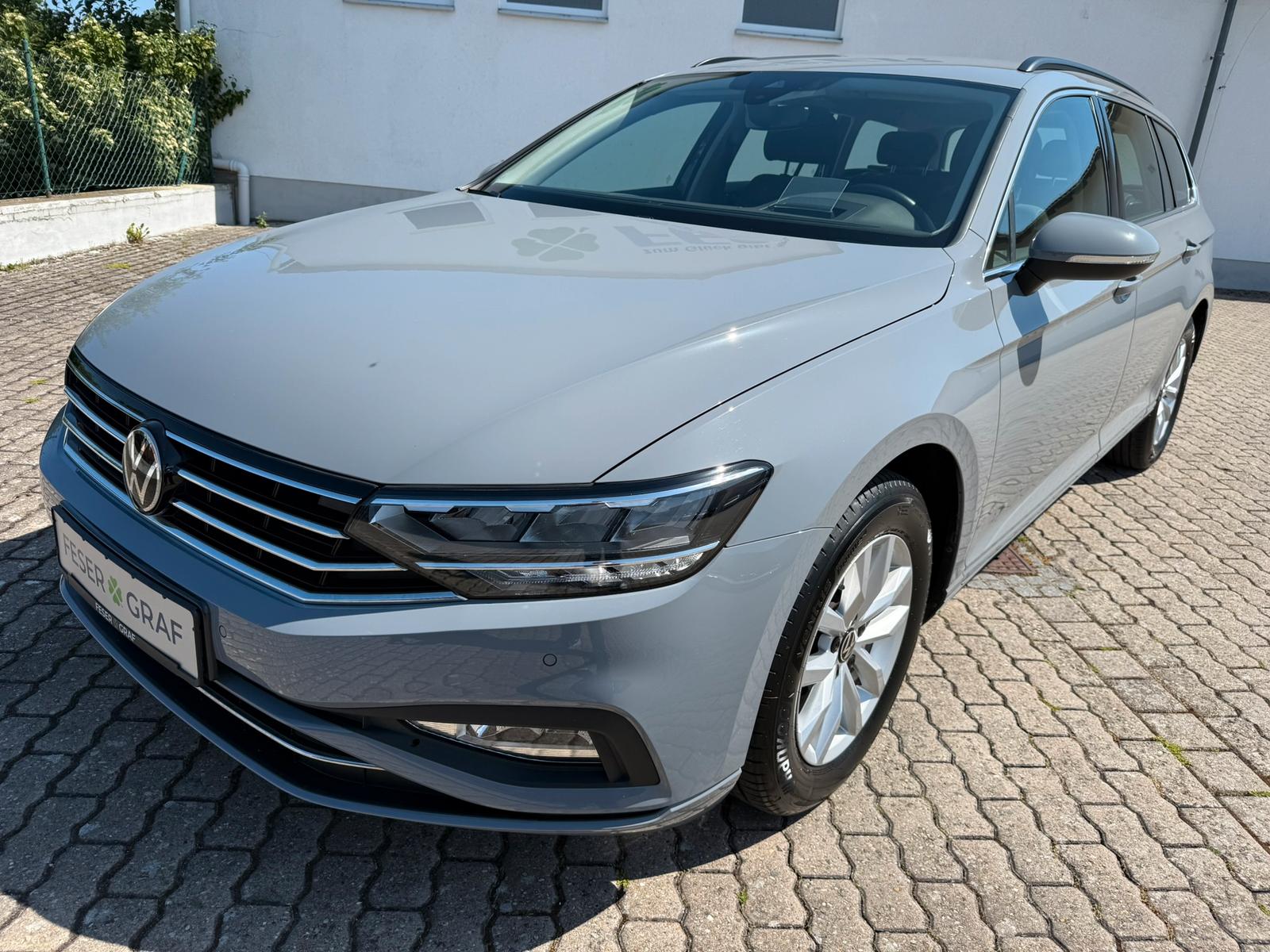 Volkswagen Passat Var. Business 2.0 TDI DSG ACC HEADUP NAVI