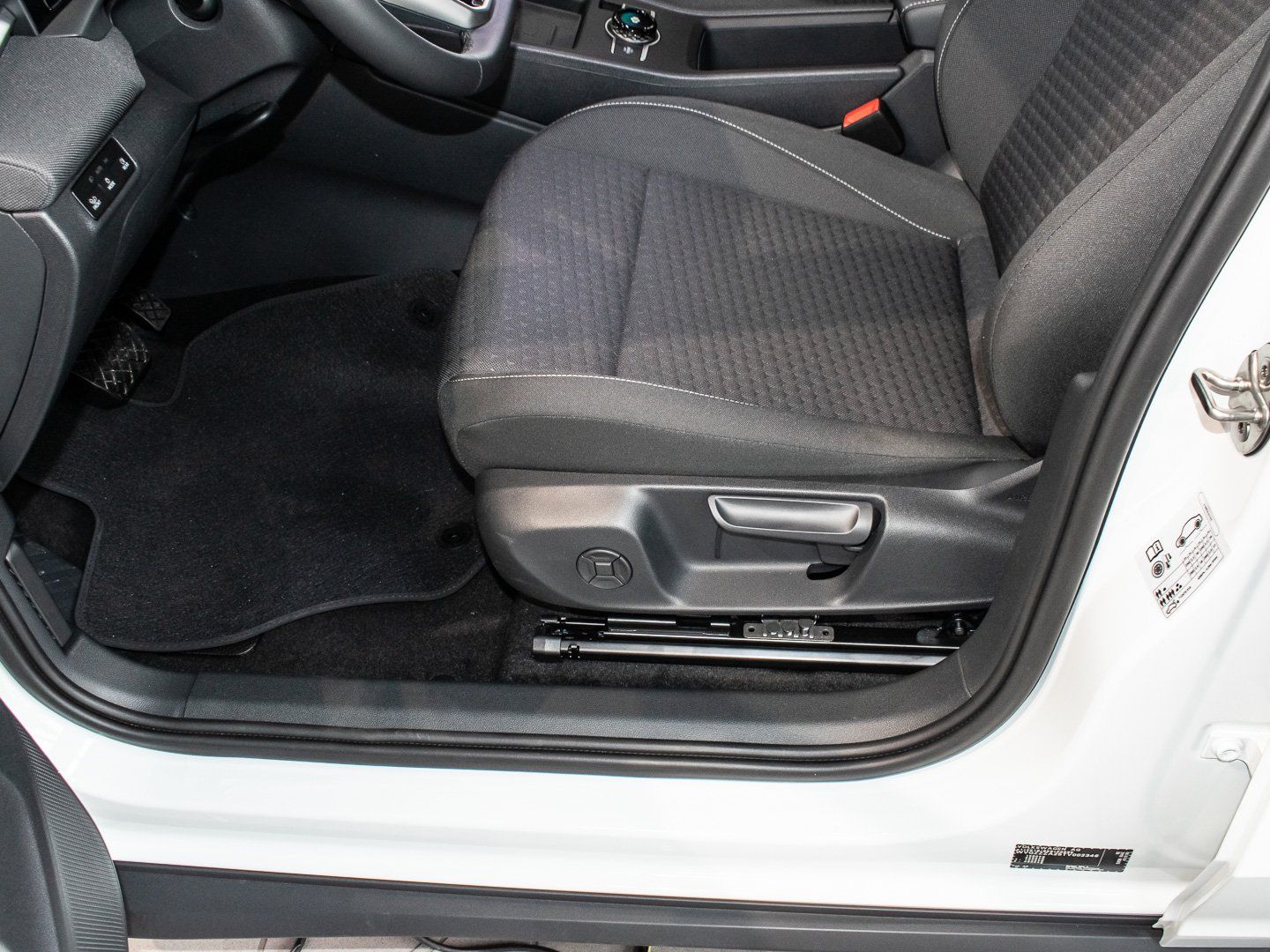 Volkswagen T-Roc - Bild 15