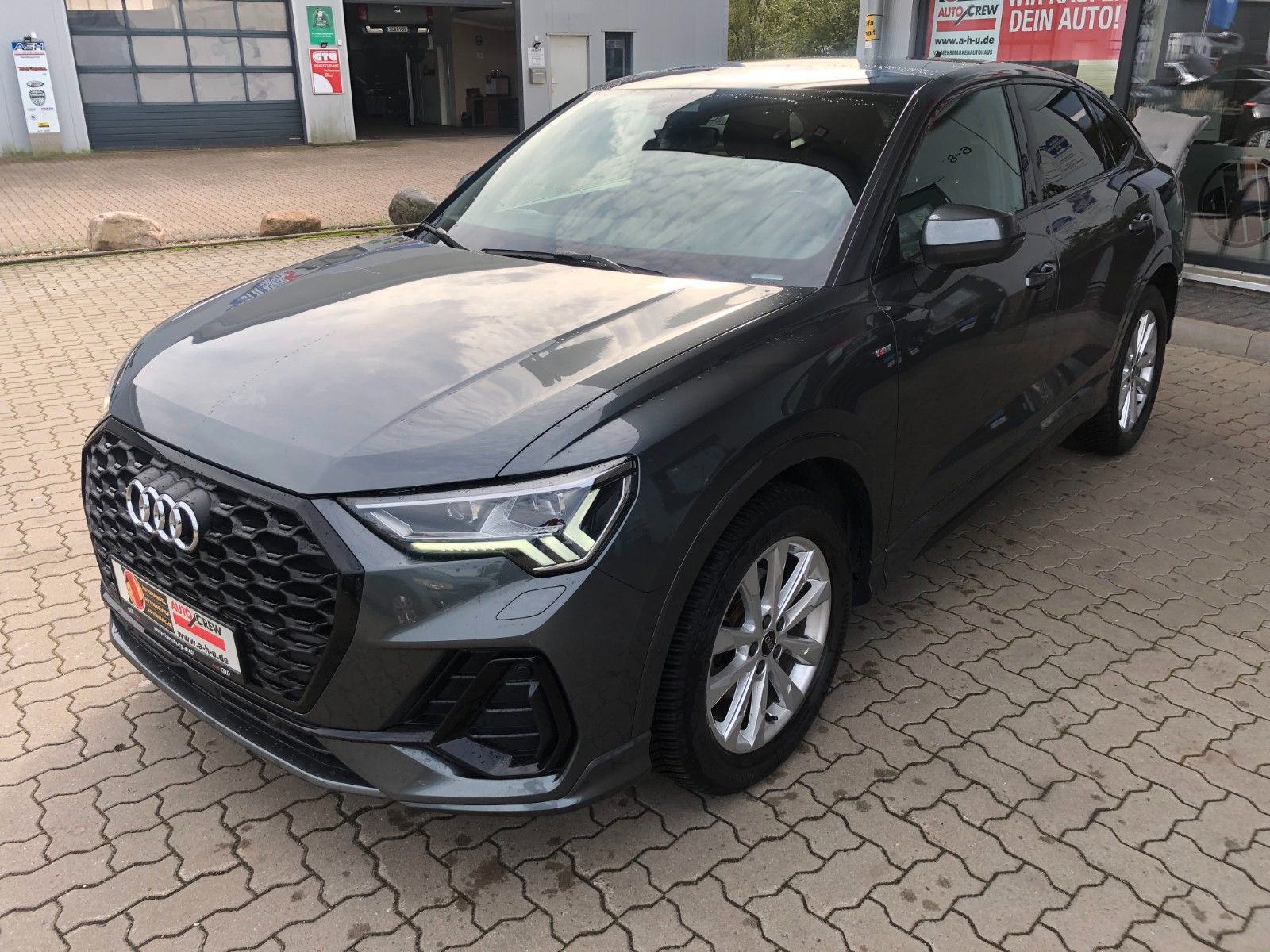 Fahrzeugabbildung Audi Q3 Sportback 35 TFSI S line