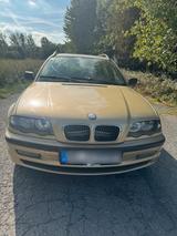 BMW E46, 318i Touring - BMW 318 aus 2000: 318i E46