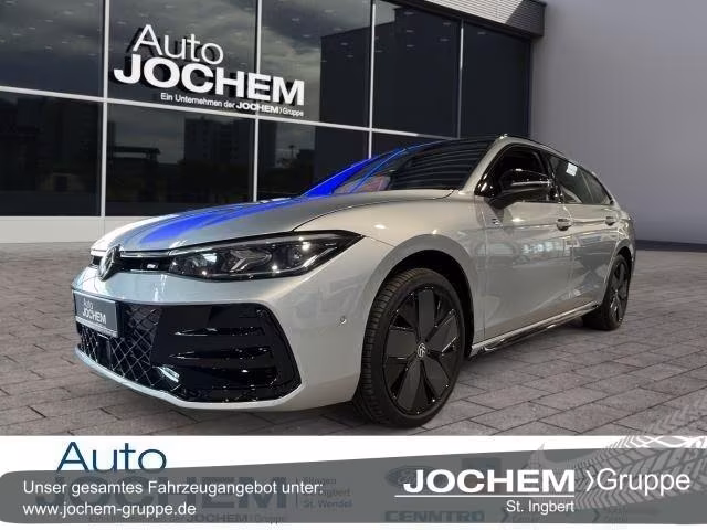 Volkswagen Passat Variant R-Line 2.0 TDI 4Motion Pano-Dach