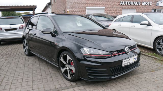 Volkswagen Golf 2.0 TSI BMT GTI Performance